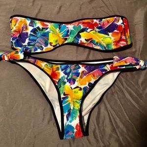 Milly Bikini - M top with L bottoms